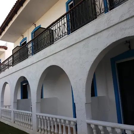 Guest house Red Castle Village