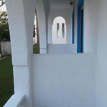 Red Castle Village Guest house *