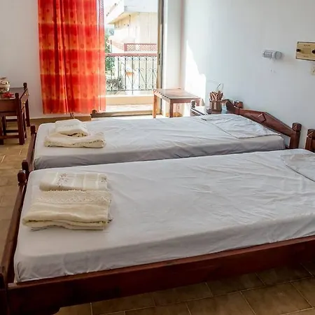 Red Castle Village Guest house