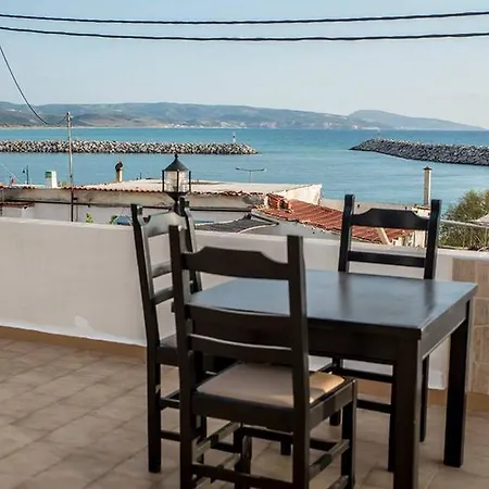 Guest house Red Castle Village Kokkinos Pirgos