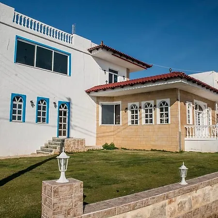 Guest house Red Castle Village Kokkinos Pirgos
