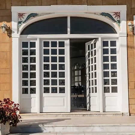 Red Castle Village Guest house *